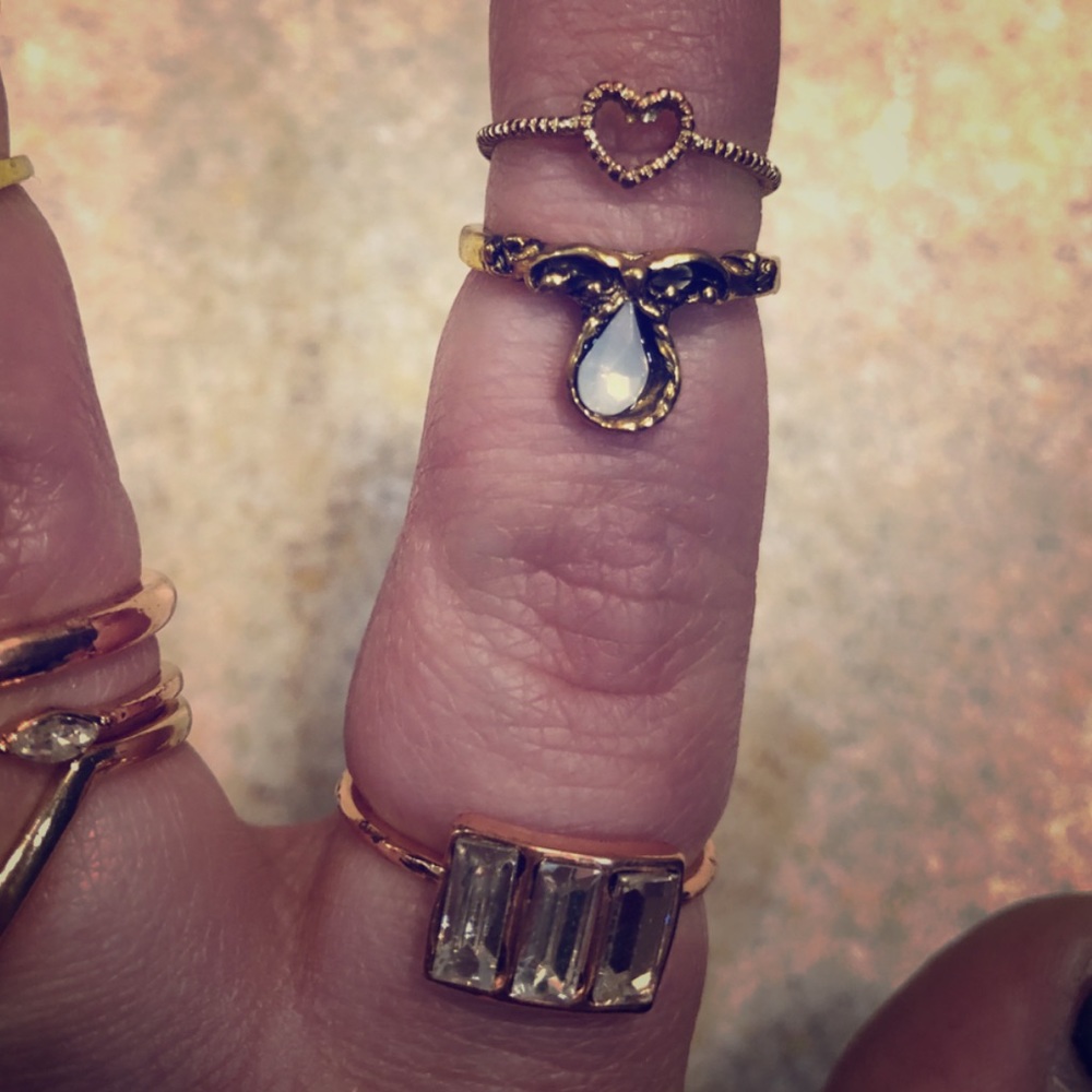14 Rings - Picture 2 of 4